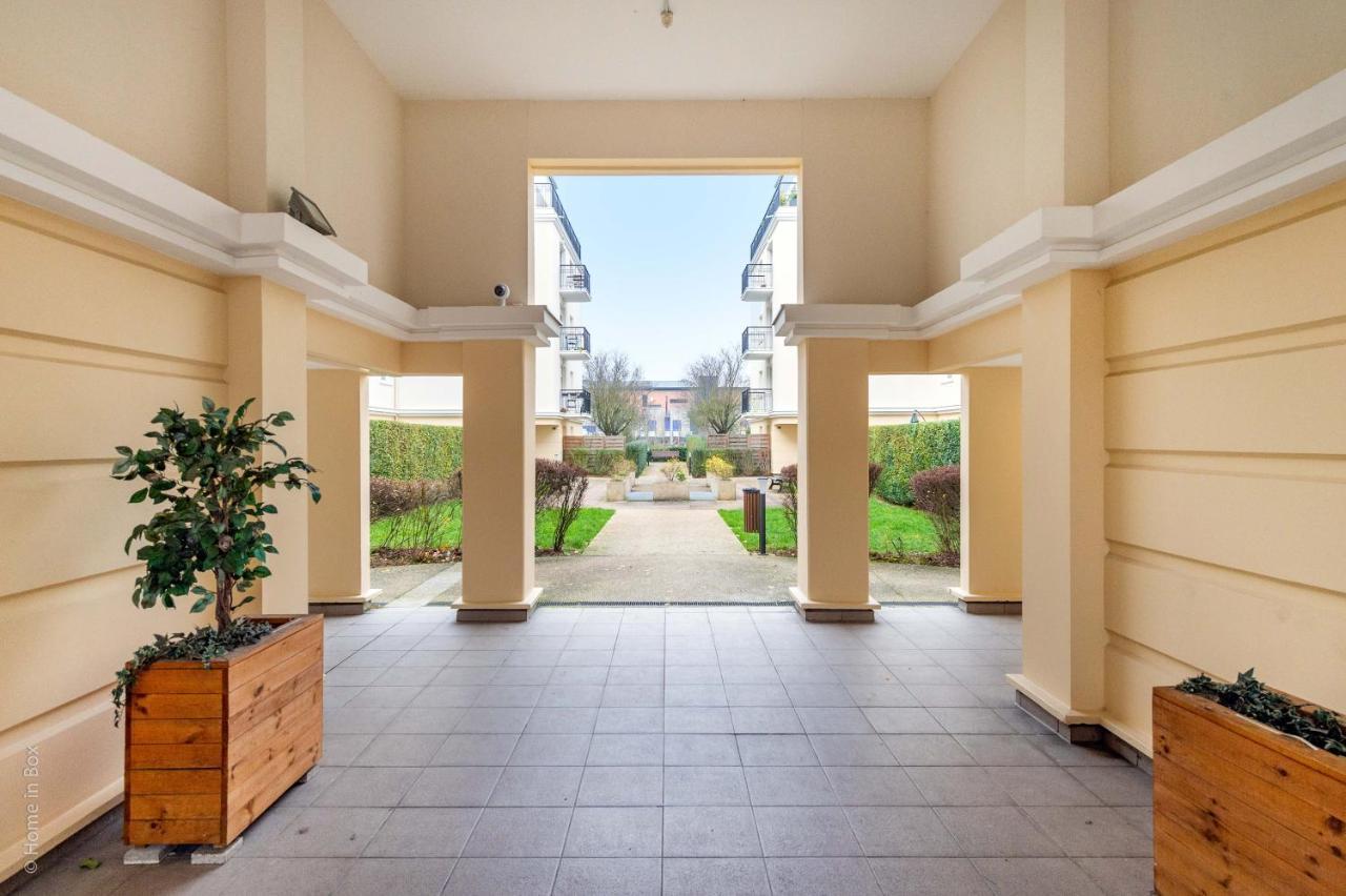 The Mall By Plaza - Proche Disneyland Paris Serris Exterior foto